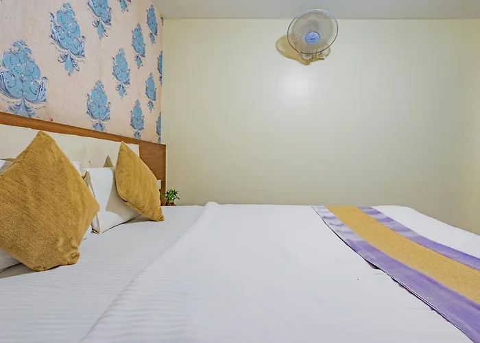 Oyo 821 Gauri Hotel